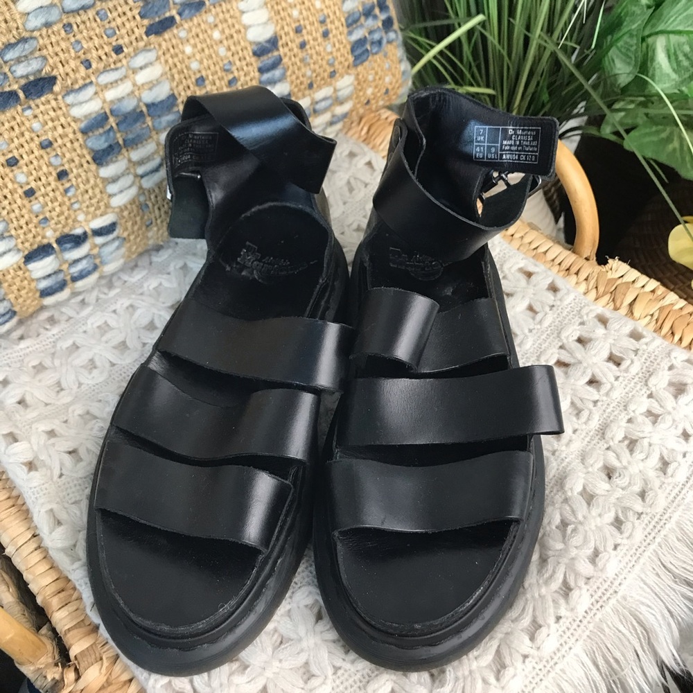 Dr. Martens Clarissa Black Sandals Size 9